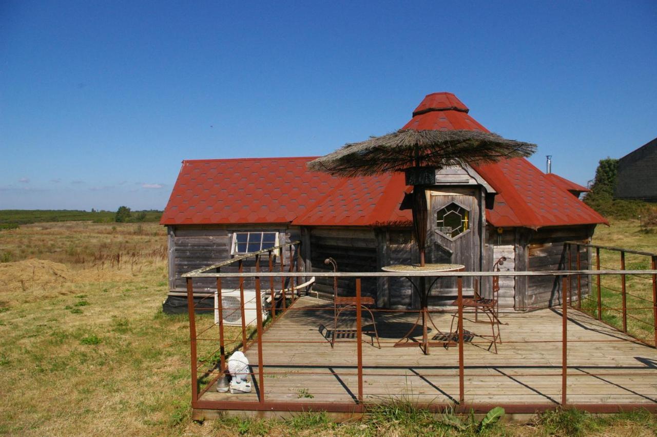 Village Privatise De Cabanes Insolites D'Ananda Ma Saint-Aubin-de-Lanquais Εξωτερικό φωτογραφία